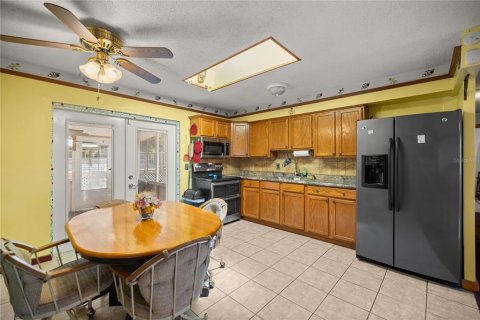 House in Ocklawaha, Florida 3 bedrooms, 123.19 sq.m. № 1644387 - photo 12