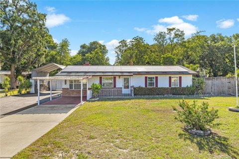 House in Ocklawaha, Florida 3 bedrooms, 123.19 sq.m. № 1644387 - photo 2