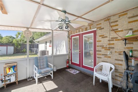 House in Ocklawaha, Florida 3 bedrooms, 123.19 sq.m. № 1644387 - photo 23