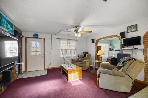 House in Ocklawaha, Florida 3 bedrooms, 123.19 sq.m. № 1644387 - photo 6