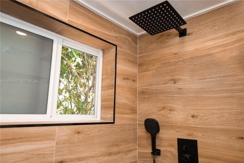 Apartamento en alquiler en Miami Beach, Florida, 1 dormitorio, 59.83 m2 № 2066116 - foto 3