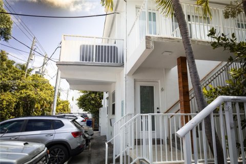 Apartamento en alquiler en Miami Beach, Florida, 1 dormitorio, 59.83 m2 № 2066116 - foto 22