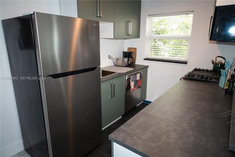 Apartamento en alquiler en Miami Beach, Florida, 1 dormitorio, 59.83 m2 № 2066116 - foto 12