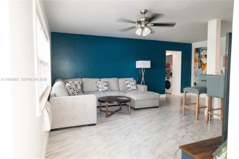 Apartamento en Miami Beach, Florida 1 dormitorio, 59.83 m2 № 2066116