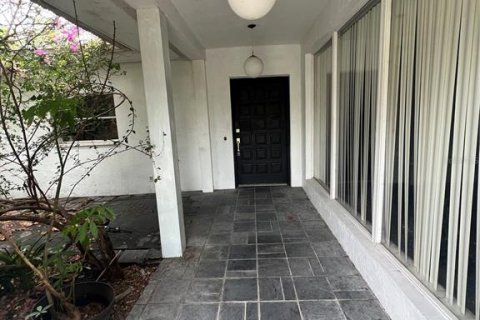 House in Tarpon Springs, Florida 3 bedrooms, 264.4 sq.m. № 2239705 - photo 11