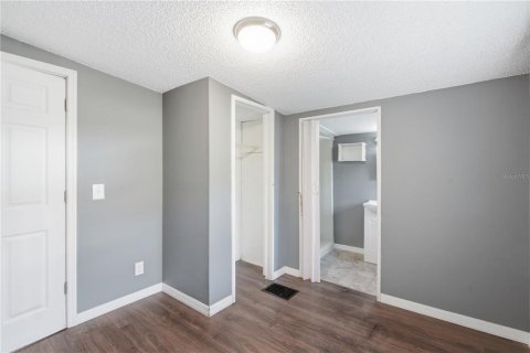 Villa ou maison à vendre à Zephyrhills, Floride: 2 chambres, 95.22 m2 № 2229113 - photo 24