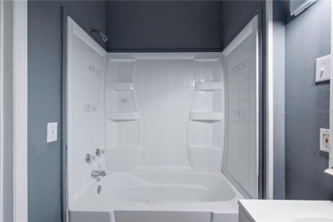 Villa ou maison à vendre à Zephyrhills, Floride: 2 chambres, 95.22 m2 № 2229113 - photo 18