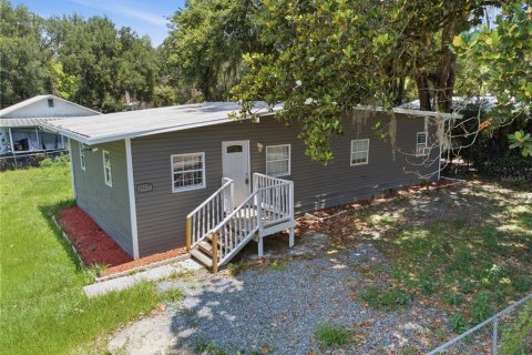 House in Zephyrhills, Florida 2 bedrooms, 95.22 sq.m. № 2229113