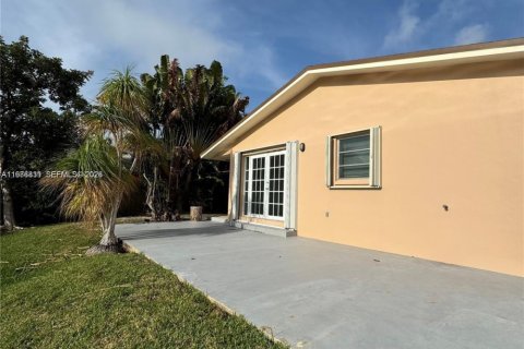 Appartement à louer à Wilton Manors, Floride: 3 chambres, 212.93 m2 № 2044972 - photo 13