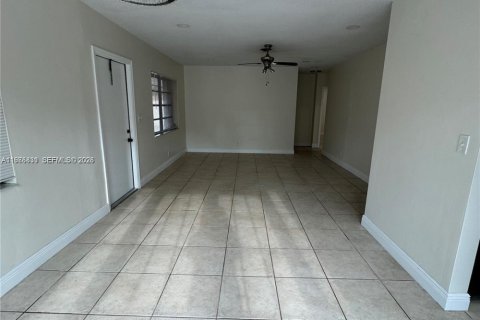 Appartement à louer à Wilton Manors, Floride: 3 chambres, 212.93 m2 № 2044972 - photo 9