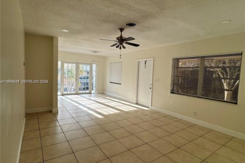 Appartement à louer à Wilton Manors, Floride: 3 chambres, 212.93 m2 № 2044972 - photo 8