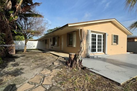 Appartement à louer à Wilton Manors, Floride: 3 chambres, 212.93 m2 № 2044972 - photo 15