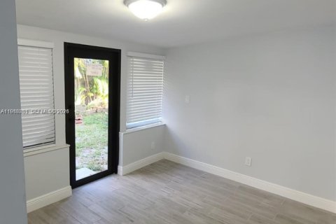 Appartement à louer à Wilton Manors, Floride: 3 chambres, 212.93 m2 № 2044972 - photo 11