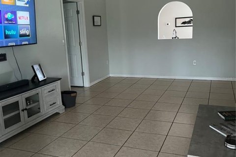 Casa en alquiler en North Port, Florida, 3 dormitorios, 117.43 m2 № 1899304 - foto 7