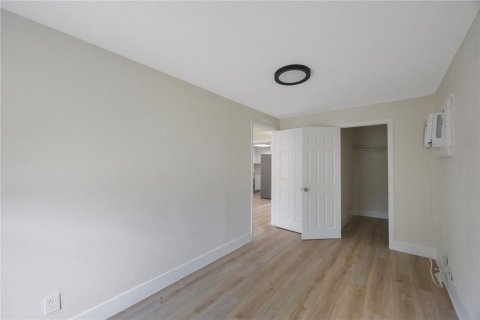 Propiedad comercial en venta en Saint Petersburg, Florida, 2 dormitorios, 116.59 m2 № 2224357 - foto 14