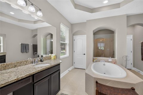 Villa ou maison à vendre à Sorrento, Floride: 5 chambres, 331.66 m2 № 2215807 - photo 23