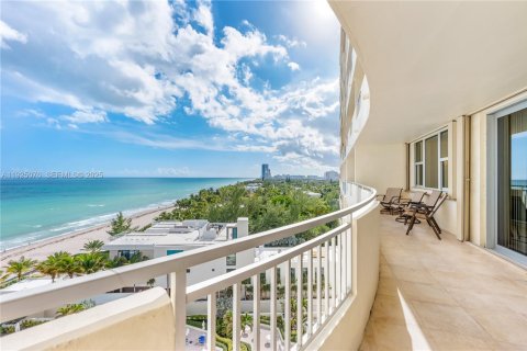 Купить кондоминиум в Халландейл-Бич, Флорида 2 спальни, 108.23м2, № 1983732 - фото 24