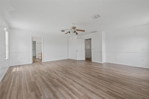 Casa en venta en Kissimmee, Florida, 4 dormitorios, 255.11 m2 № 1899226 - foto 18