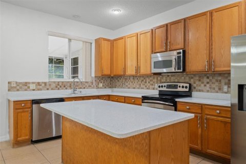 Casa en venta en Kissimmee, Florida, 4 dormitorios, 255.11 m2 № 1899226 - foto 15