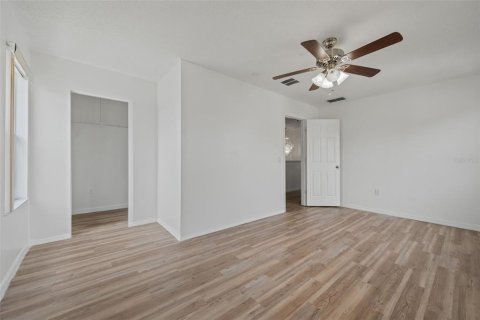 Casa en venta en Kissimmee, Florida, 4 dormitorios, 255.11 m2 № 1899226 - foto 26
