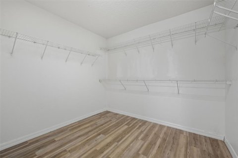 Casa en venta en Kissimmee, Florida, 4 dormitorios, 255.11 m2 № 1899226 - foto 23