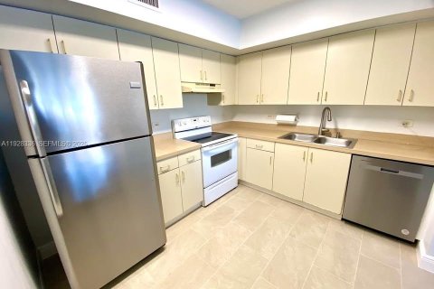 Appartement à louer à Hollywood, Floride: 1 chambre, 61.22 m2 № 1988401 - photo 5