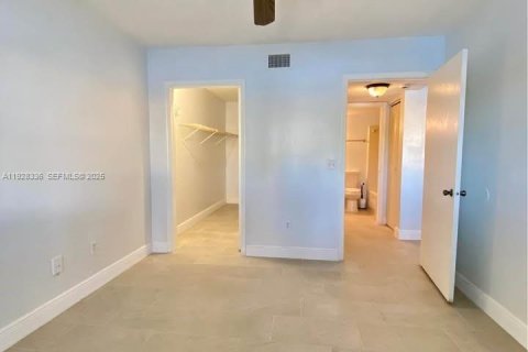 Appartement à louer à Hollywood, Floride: 1 chambre, 61.22 m2 № 1988401 - photo 12