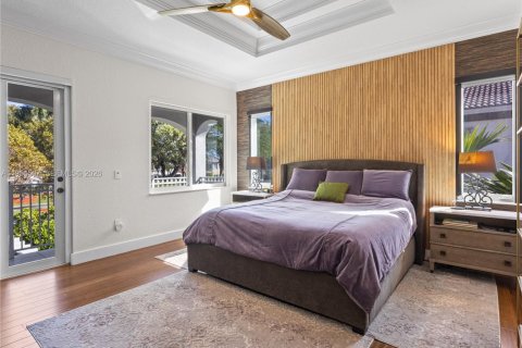 Casa en venta en Doral, Florida, 5 dormitorios, 333.8 m2 № 2008353 - foto 24