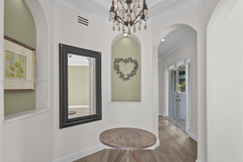 Casa en venta en Doral, Florida, 5 dormitorios, 333.8 m2 № 2008353 - foto 3