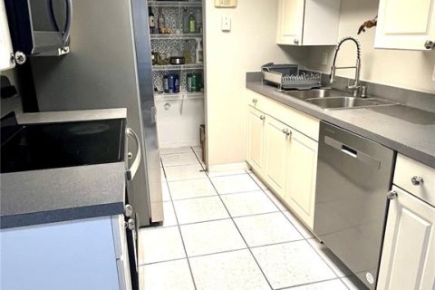 Condominio en venta en Orlando, Florida, 2 dormitorios, 94.57 m2 № 1775468 - foto 28
