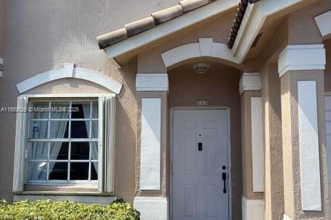Купить таунхаус в Дорал, Флорида 1 комната, 131.92м2, № 1888104 - фото 13