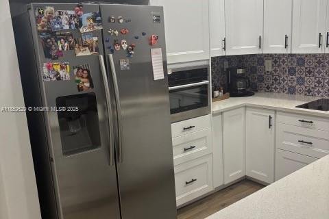 Купить таунхаус в Дорал, Флорида 1 комната, 131.92м2, № 1888104 - фото 3