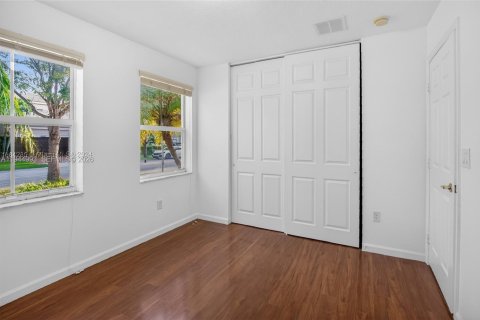 Villa ou maison à louer à Miramar, Floride: 4 chambres, 172.71 m2 № 2001248 - photo 20