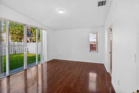 Villa ou maison à louer à Miramar, Floride: 4 chambres, 172.71 m2 № 2001248 - photo 11