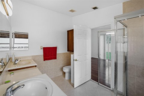 Villa ou maison à louer à Miramar, Floride: 4 chambres, 172.71 m2 № 2001248 - photo 16