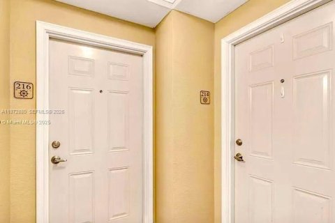 Condominio en venta en Miami, Florida, 2 dormitorios, 74.97 m2 № 2040423 - foto 6