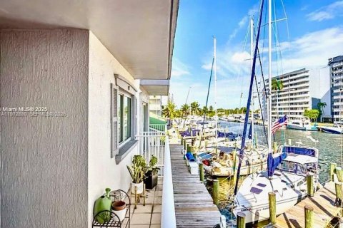 Condominio en venta en Miami, Florida, 2 dormitorios, 74.97 m2 № 2040423 - foto 20