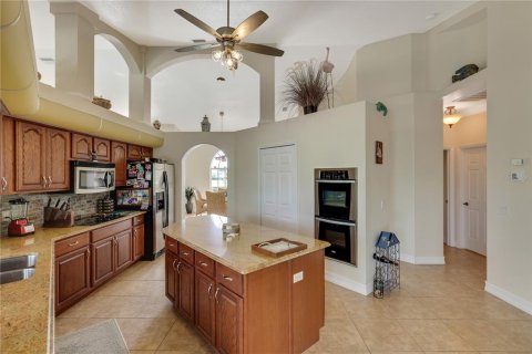 House in Rotonda, Florida 3 bedrooms, 239.41 sq.m. № 1356005 - photo 9