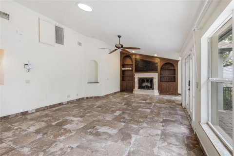 House in Lake Mary, Florida 5 bedrooms, 291.25 sq.m. № 2266713 - photo 22