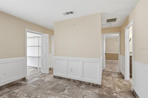 House in Lake Mary, Florida 5 bedrooms, 291.25 sq.m. № 2266713 - photo 18
