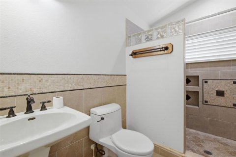House in Lake Mary, Florida 5 bedrooms, 291.25 sq.m. № 2266713 - photo 8