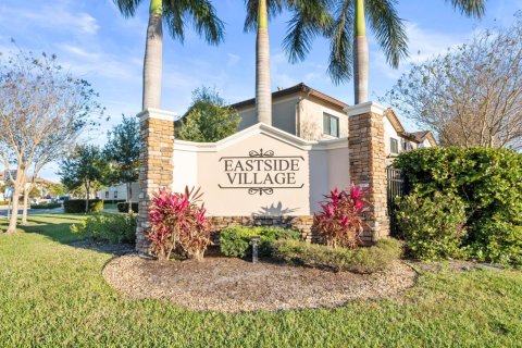 Adosado en venta en Oakland Park, Florida, 3 dormitorios, 121.05 m2 № 987270 - foto 1