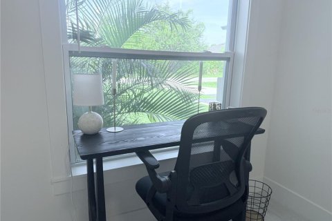Immobilier commercial à vendre à Port Charlotte, Floride: 6 chambres, 226.96 m2 № 2371697 - photo 17