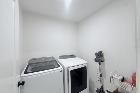 Immobilier commercial à vendre à Port Charlotte, Floride: 6 chambres, 226.96 m2 № 2371697 - photo 18