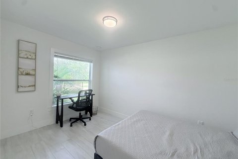 Immobilier commercial à vendre à Port Charlotte, Floride: 6 chambres, 226.96 m2 № 2371697 - photo 16