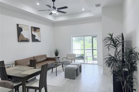 Immobilier commercial à vendre à Port Charlotte, Floride: 6 chambres, 226.96 m2 № 2371697 - photo 4