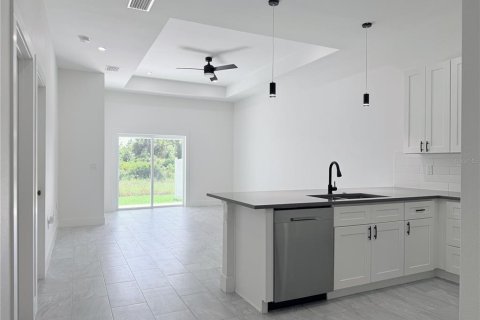Immobilier commercial à vendre à Port Charlotte, Floride: 6 chambres, 226.96 m2 № 2371697 - photo 28