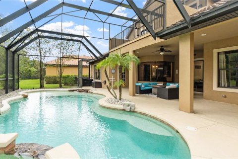 House in Tampa, Florida 5 bedrooms, 326.27 sq.m. № 2118691 - photo 8