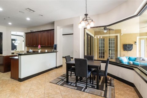 House in Tampa, Florida 5 bedrooms, 326.27 sq.m. № 2118691 - photo 14