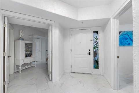 Condo in Treasure Island, Florida, 3 bedrooms  № 2098159 - photo 5